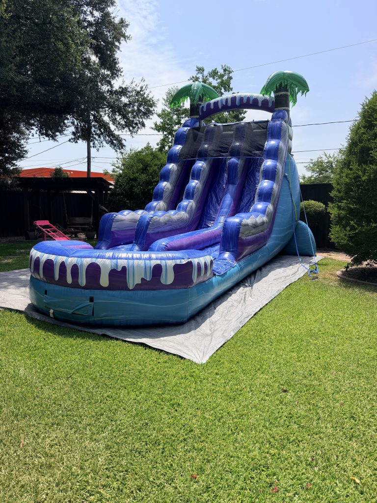 The Best Time of Year to Rent a Bounce House in North Texas