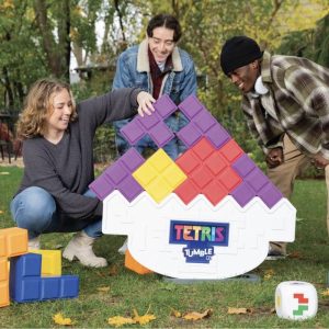Tetris Tumble XL - giant tilting tower with oversized Tetrimino blocks